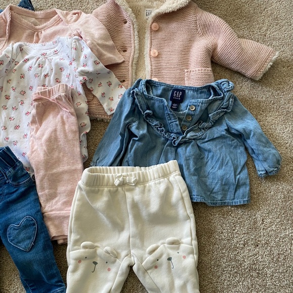 GAP Baby Bundle 0-3 Months - Picture 2 of 5